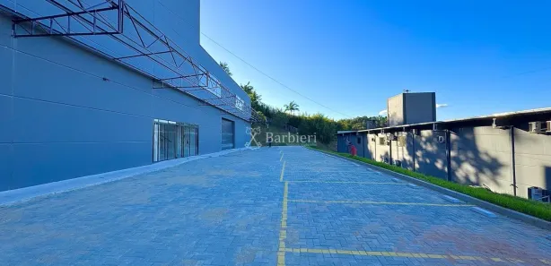 Galpão / Depósito / Armazém para alugar, 300m² no Do Salto, Blumenau