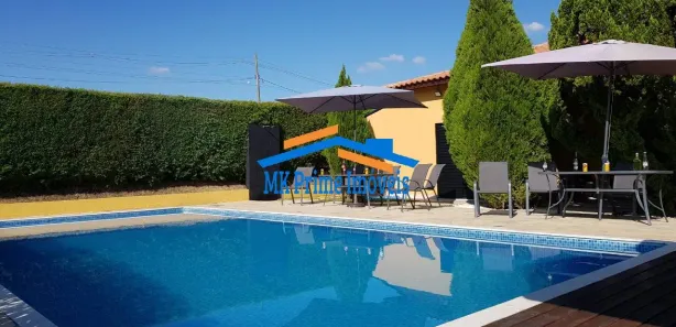 Fazenda / Sítio / Chácara com 3 Quartos à venda, 270m² no Centro, Alambari
