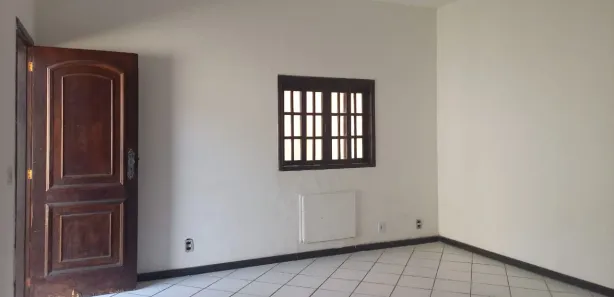 Casa de Vila com 3 Quartos para alugar, 120m² no São Francisco, Niterói