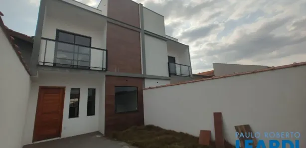 Sobrado com 3 Quartos à venda, 135m² no Jardim das Acácias, Poços de Caldas