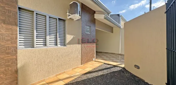 Casa com 2 Quartos para alugar, 96m² no Jardim São Francisco, Maringá