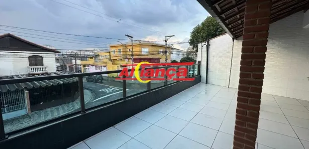 Sobrado com 4 Quartos para alugar, 180m² no Jardim Bom Clima, Guarulhos