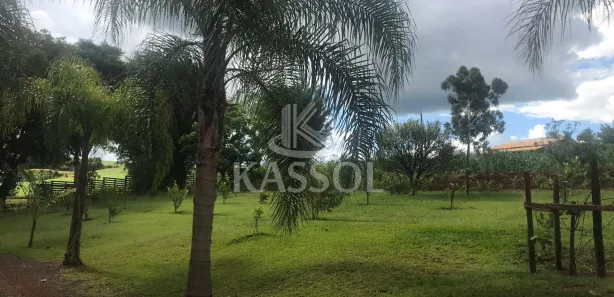 Fazenda / Sítio / Chácara com 2 Quartos à venda, 360m² no Centro, Cascavel