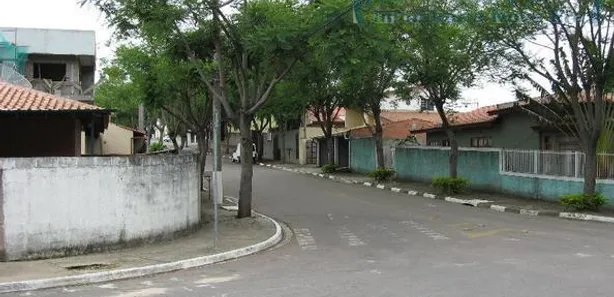 Galpão / Depósito / Armazém à venda, 150m² no Jardim Niero, Louveira