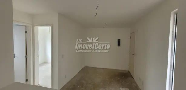 Apartamento com 2 Quartos à venda, 40m² no Jardim Itaqui, Campo Largo