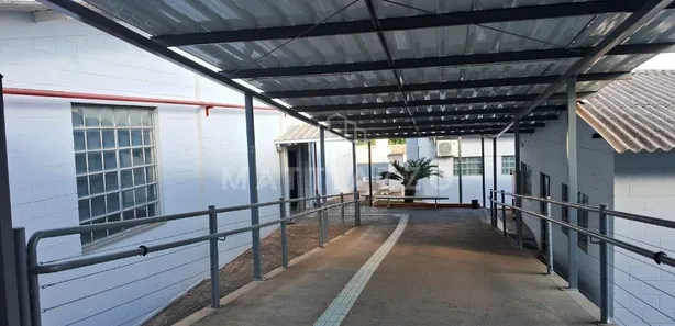 Prédio Inteiro para alugar, 835m² no Jardim Maria Bruschi Modeneis, Limeira
