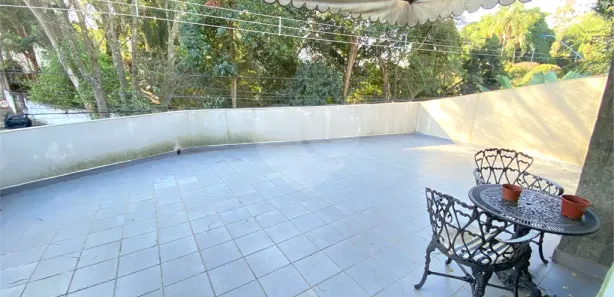 Sobrado com 6 Quartos para venda ou aluguel, 354m² no Centro, Diadema