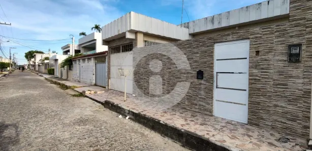 Casa com 3 Quartos à venda, 152m² no Artur Lundgren I, Paulista