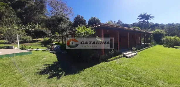 Fazenda / Sítio / Chácara com 5 Quartos à venda, 3800m² no , Mairinque