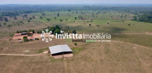 Fazenda / Sítio / Chácara com 4 Quartos à venda, 1460m² no Setor Canaã, Guaraí
