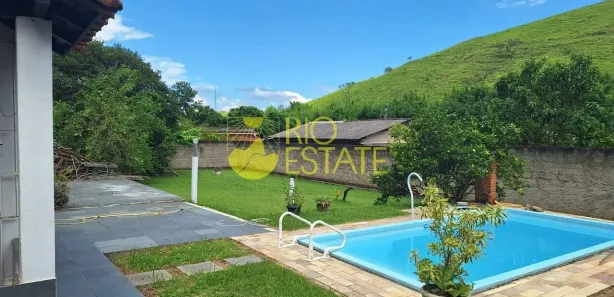 Fazenda / Sítio / Chácara com 3 Quartos à venda, 100m² no Engenheiro Passos, Resende