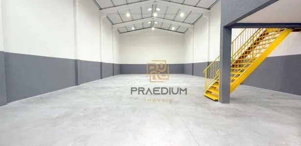 Galpão / Depósito / Armazém à venda, 345m² no Rio Pequeno, São José dos Pinhais