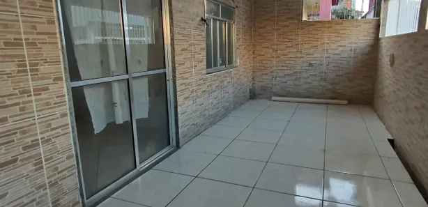 Casa com 3 Quartos para alugar, 120m² no Vila Emil, Mesquita