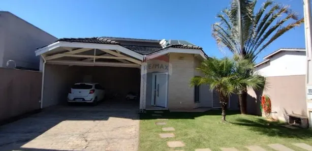 Casa com 3 Quartos para alugar, 248m² no Residencial Fazenda Serrinha, Itatiba