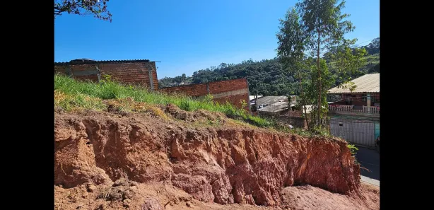 Terreno / Lote / Condomínio à venda, 350m² no Jardim Elisa, Embu das Artes