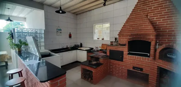 Fazenda / Sítio / Chácara com 2 Quartos à venda, 1600m² no Arrozal, Piraí