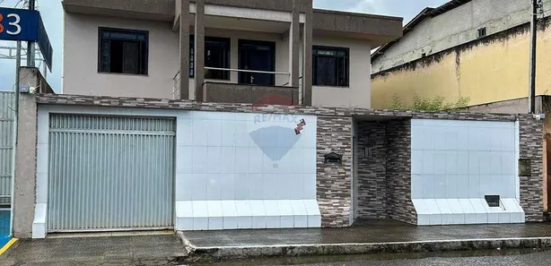 Sobrado com 4 Quartos à venda, 312m² no Centro, Alagoinhas