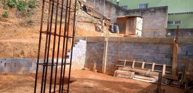 Terreno / Lote / Condomínio à venda, 270m² no Castelanea, Petrópolis