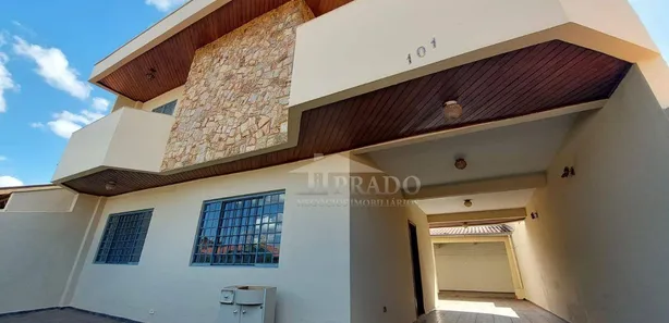 Sobrado com 4 Quartos à venda, 205m² no Centro, Ibiporã