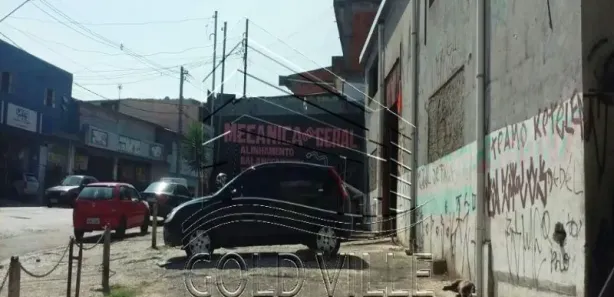 Galpão / Depósito / Armazém para alugar, 200m² no Padroeira, Osasco