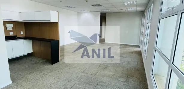 Conjunto Comercial / Sala para alugar, 157m² no Vila São Francisco (Zona Sul), São Paulo
