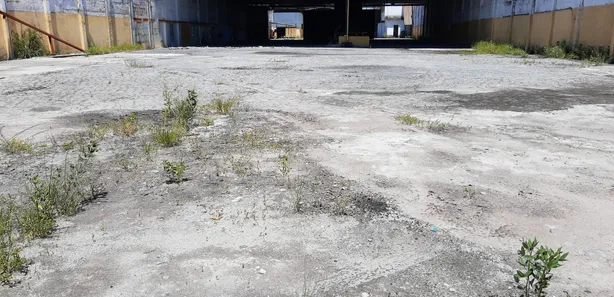Galpão / Depósito / Armazém à venda, 2500m² no Chácaras Rio-Petrópolis, Duque de Caxias