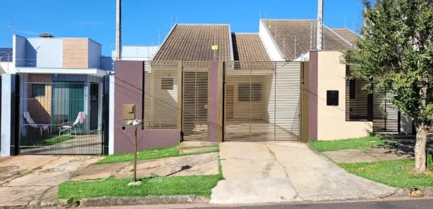 Casa com 3 Quartos para alugar, 104m² no Jardim Monte Rei, Maringá