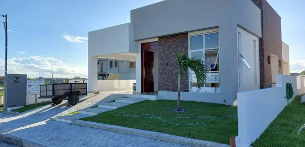 Casa com 3 Quartos à venda, 300m² no Centro, Pedras de Fogo