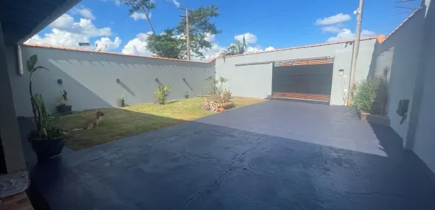 Fazenda / Sítio / Chácara com 3 Quartos à venda, 150m² no , Ibiporã
