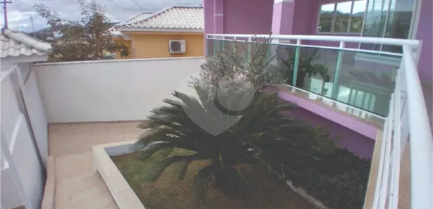 Casa de Vila com 4 Quartos à venda, 227m² no Bacaxá (Bacaxá), Saquarema