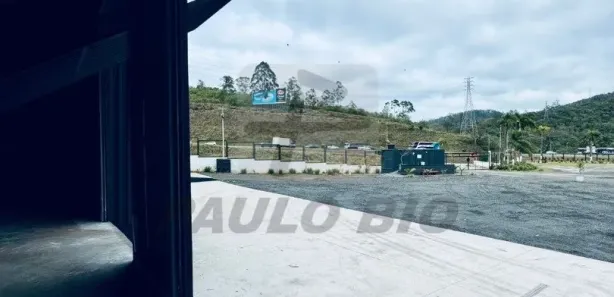 Galpão / Depósito / Armazém para alugar, 1200m² no , Araçariguama