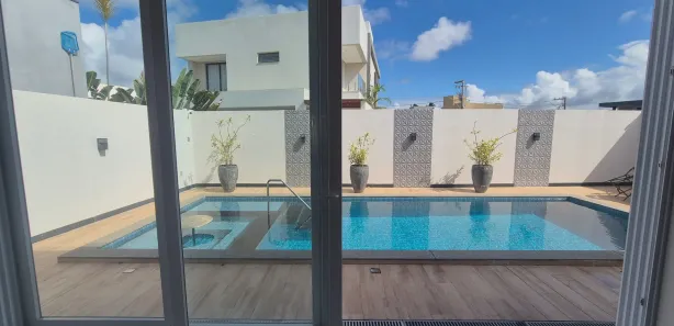Casa de Condomínio com 4 Quartos para alugar, 250m² no São José dos Náufragos, Aracaju