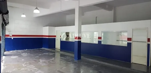 Loja / Salão / Ponto Comercial com 1 Quarto à venda, 299m² no Bingen, Petrópolis