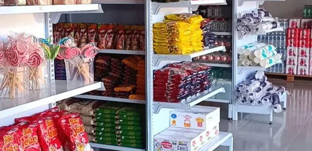 Loja / Salão / Ponto Comercial à venda, 1m² no , Paranã