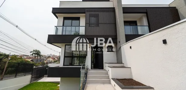 Sobrado com 3 Quartos à venda, 221m² no Ahú, Curitiba