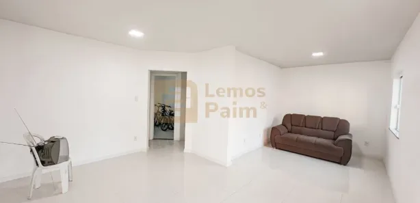 Casa com 3 Quartos para alugar, 250m² no Parque Verde, Itabuna