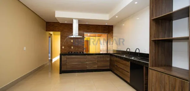 Casa de Condomínio com 3 Quartos para alugar, 140m² no Setor Habitacional Vicente Pires - Trecho 1, Brasília