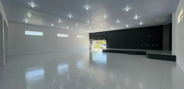 Galpão / Depósito / Armazém com 1 Quarto à venda, 332m² no Nossa Senhora do Rosário, Santa Maria