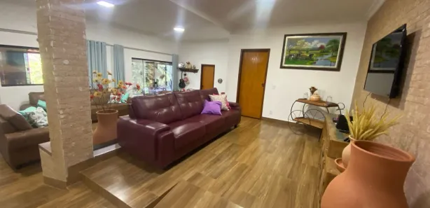 Fazenda / Sítio / Chácara com 3 Quartos à venda, 50000m² no Brazlândia, Brasília