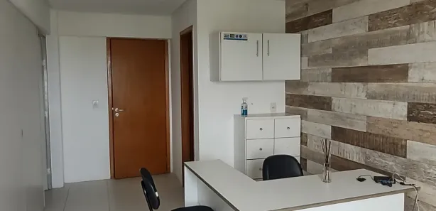 Conjunto Comercial / Sala para alugar, 55m² no Recreio Ipitanga, Lauro de Freitas