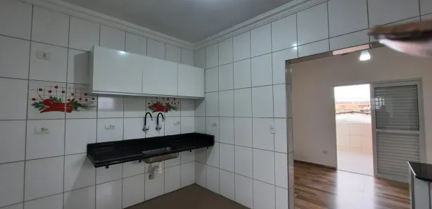 Sobrado com 2 Quartos para alugar, 79m² no Balneário Cascais, Mongaguá