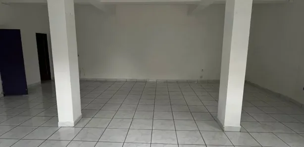 Casa Comercial com 1 Quarto para alugar, 80m² no Jardim Júlia, Embu das Artes