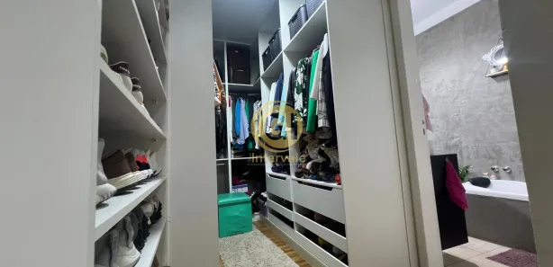 Sobrado com 4 Quartos à venda, 263m² no Residencial Santa Paula, Jacareí