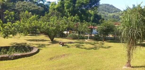 Fazenda / Sítio / Chácara com 6 Quartos à venda, 5000m² no Parada Modelo, Guapimirim