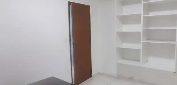Loja / Salão / Ponto Comercial com 3 Quartos para alugar, 30m² no BNH, Mesquita