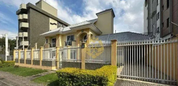 Casa com 5 Quartos para alugar, 426m² no Juvevê, Curitiba