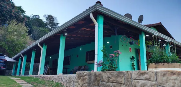 Fazenda / Sítio / Chácara com 3 Quartos à venda, 2000m² no Laranja Azeda, Bom Jesus dos Perdões