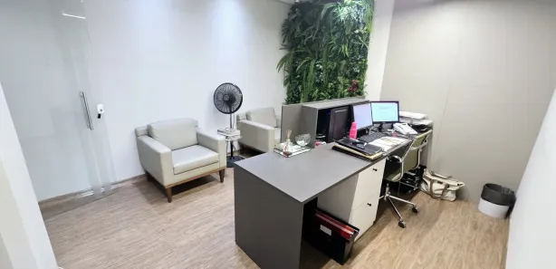 Conjunto Comercial / Sala para alugar, 100m² no República, São Paulo