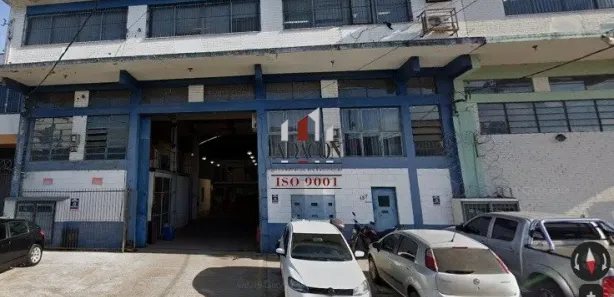 Galpão / Depósito / Armazém à venda, 700m² no Navegantes, Porto Alegre