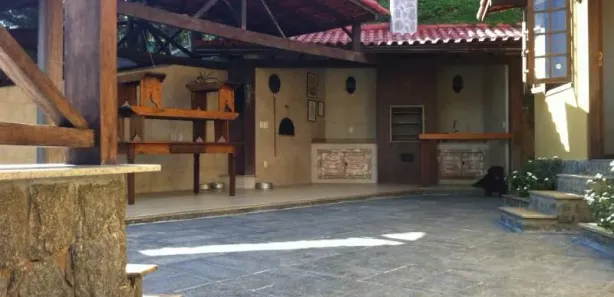 Casa de Condomínio com 5 Quartos à venda, 333m² no Alberto Torres, Areal